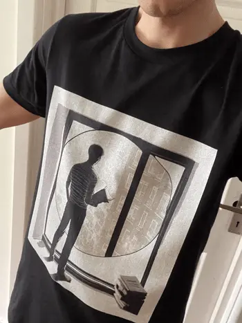 Demo result of TeeAI's shirt builder